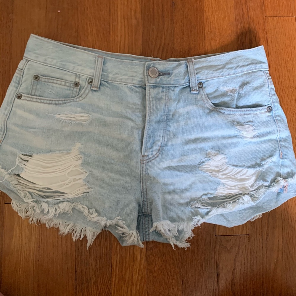 AMERICAN EAGLE DENIM SHORTS